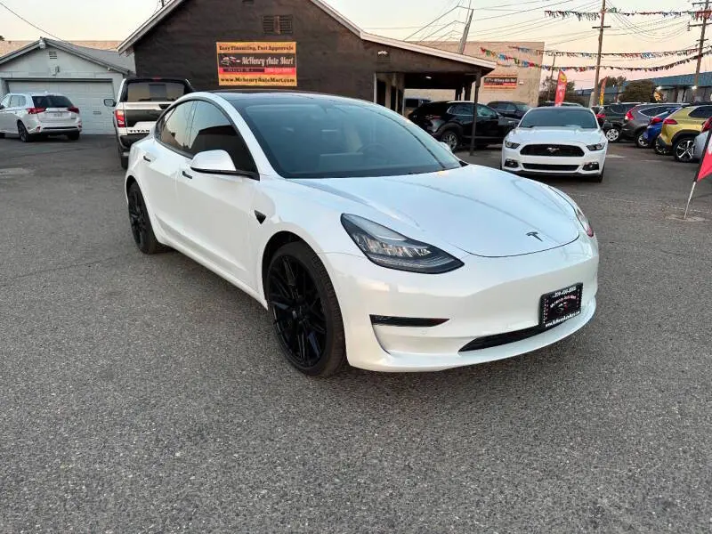 2018 Tesla Model 3 Long Range photo 4