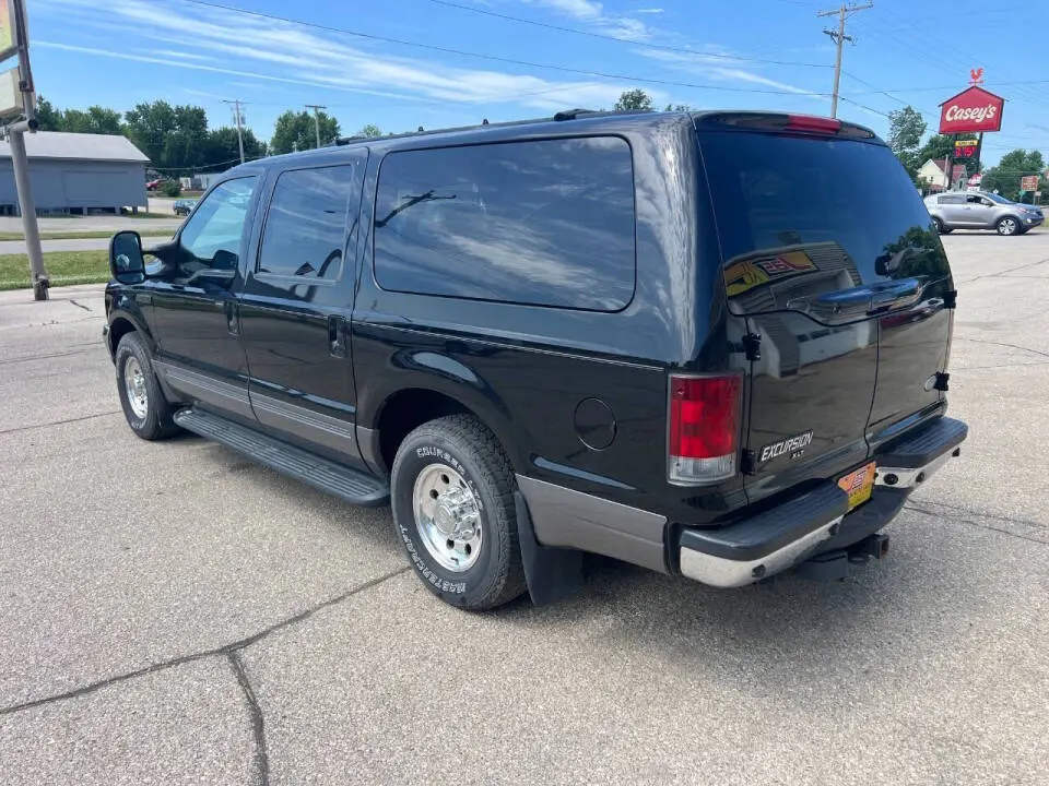 2002 Ford Excursion XLT 7.3L photo 3