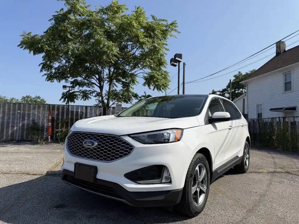 2024 Ford Edge SEL AWD's photo