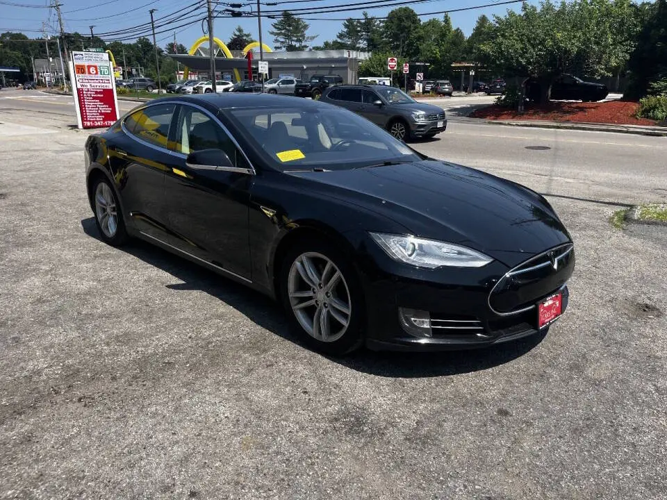 2013 Tesla Model S Performance photo 3