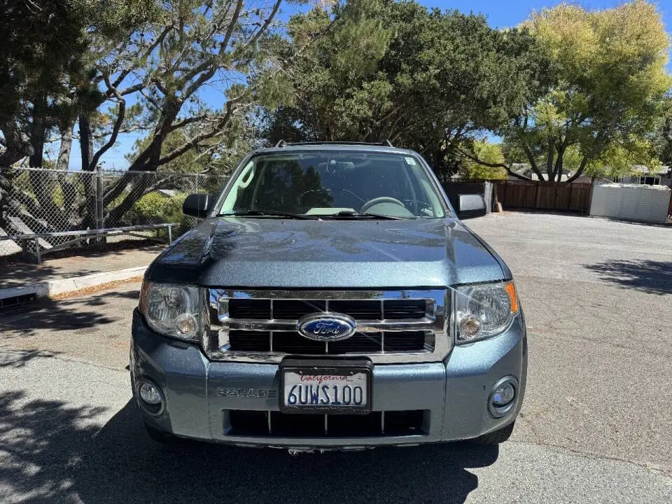 2012 Ford Escape XLT 4WD photo 5