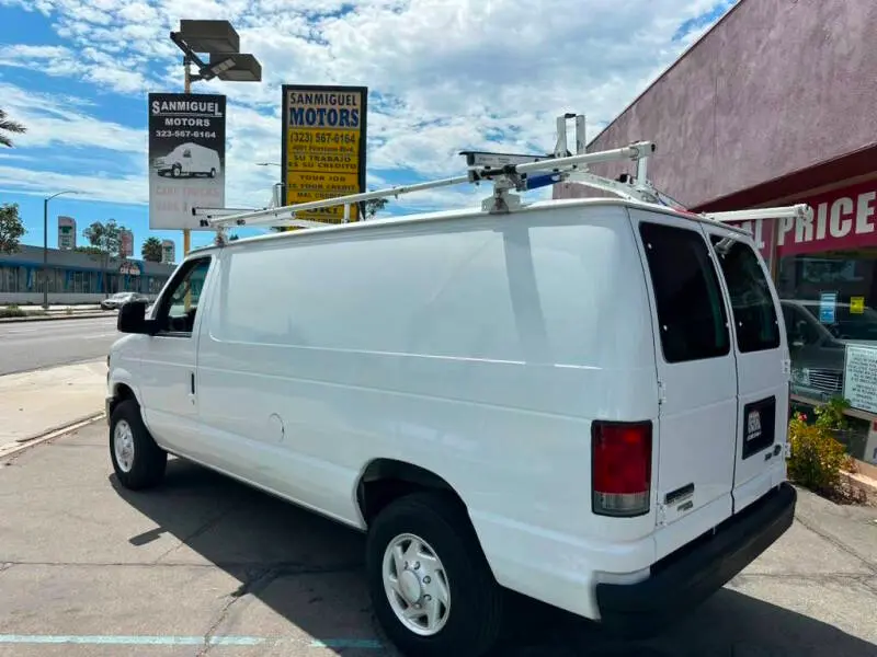 2011 Ford E-Series E-350 Super Duty photo 5