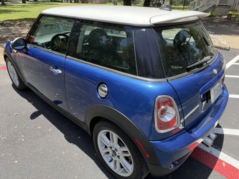 2012 MINI Cooper S photo 3