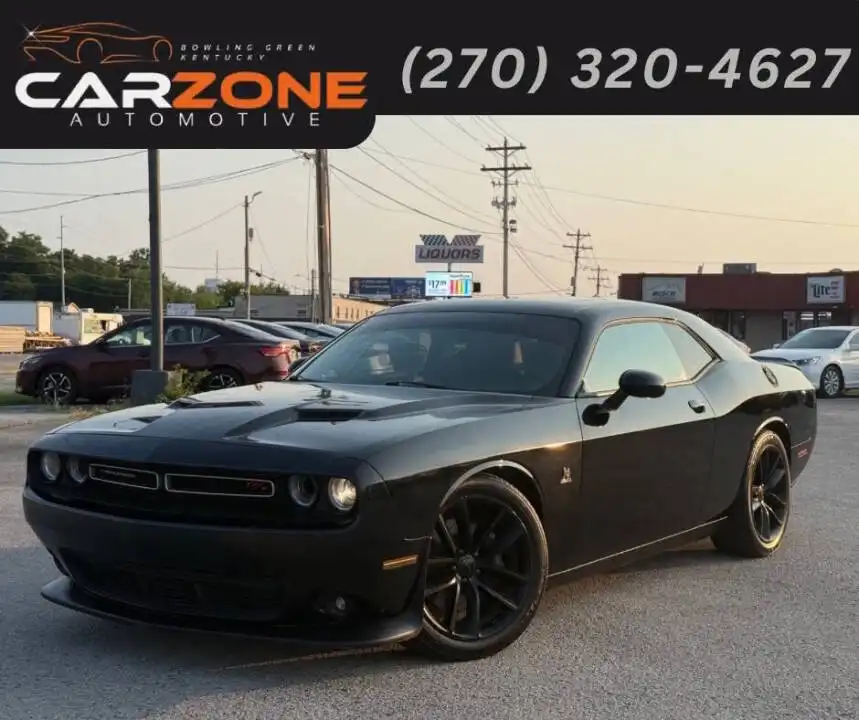 2016 Dodge Challenger Scat Pack's photo