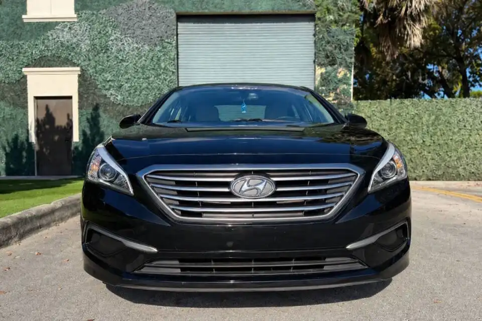 2017 Hyundai Sonata SE's photo