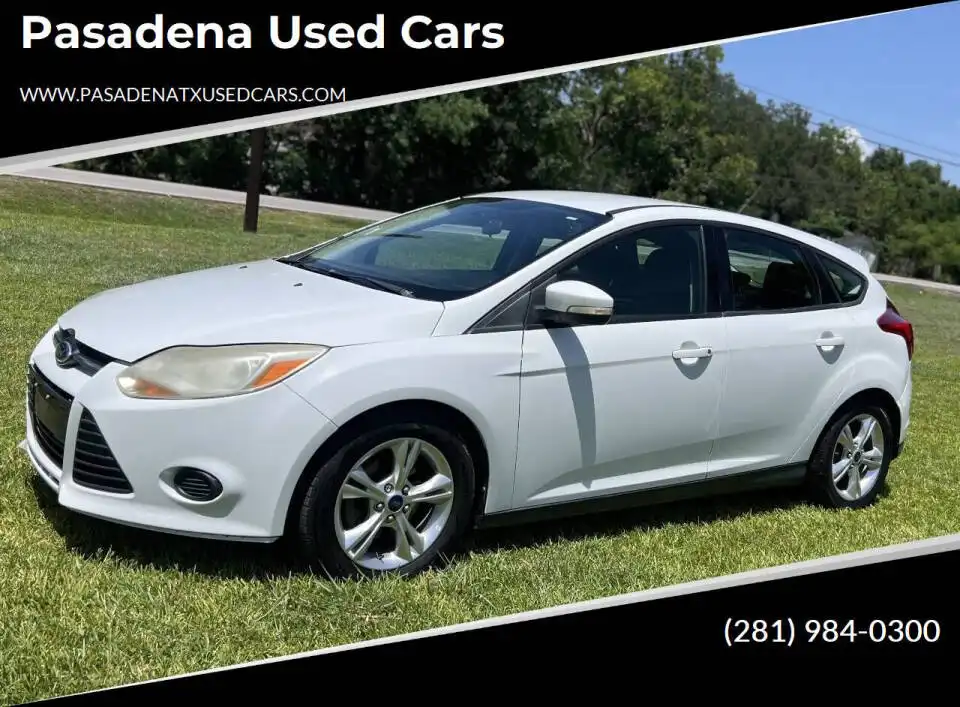 2014 Ford Focus 5 Door Hatch SE's photo