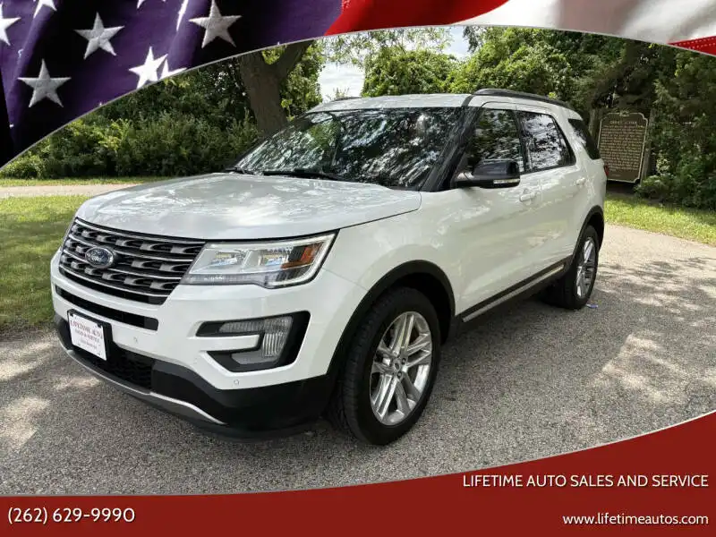 2017 Ford Explorer XLT 4WD's photo