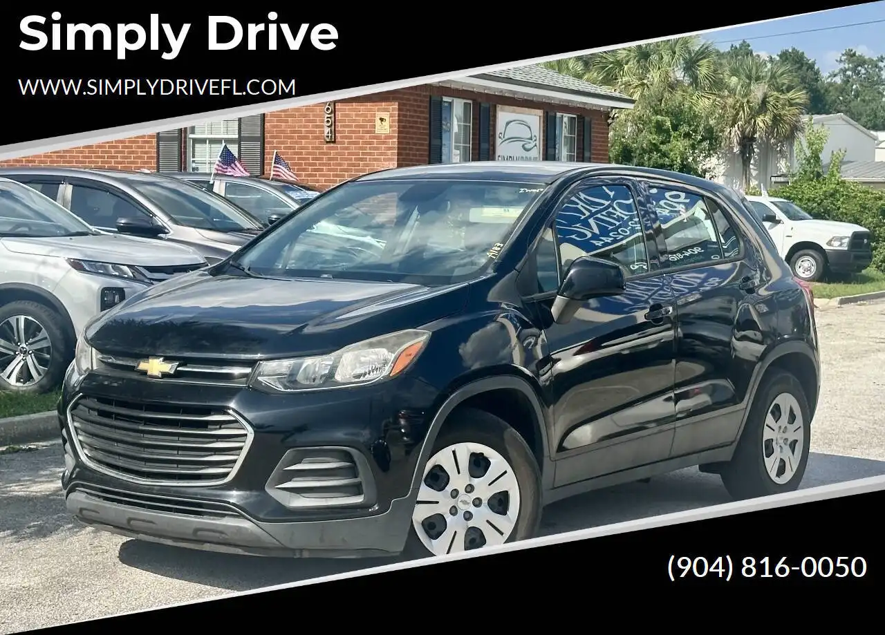 2017 Chevrolet Trax LS's photo