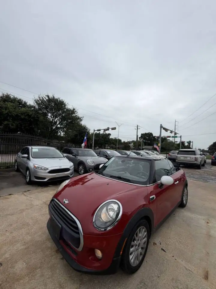 2016 MINI Cooper Base photo 1