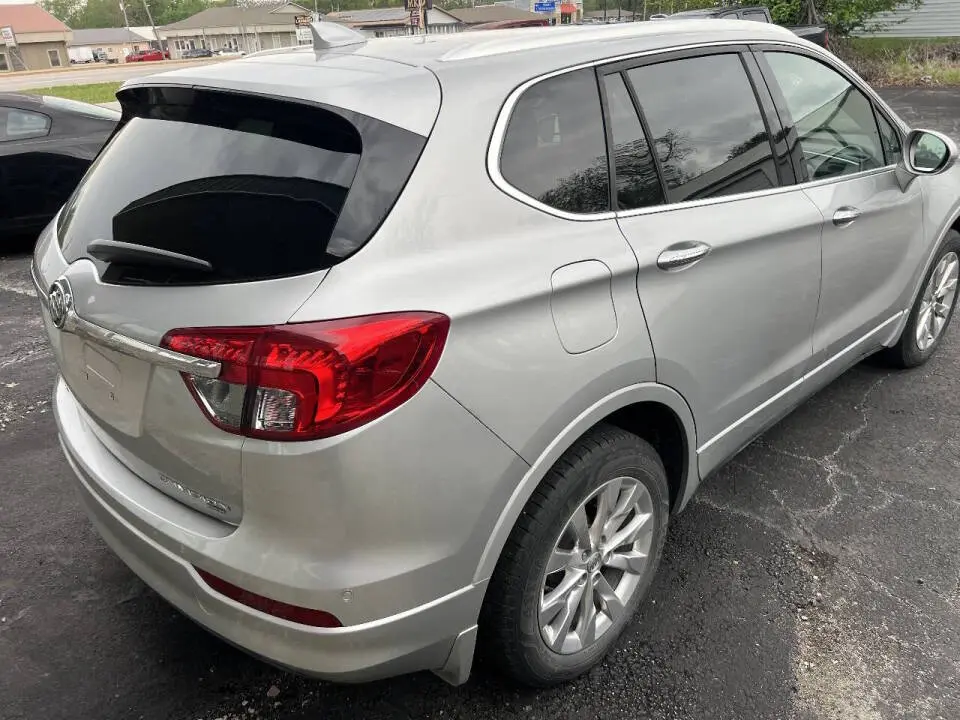2017 Buick Envision Essence AWD photo 4