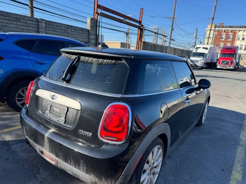 2014 MINI Cooper Base photo 4