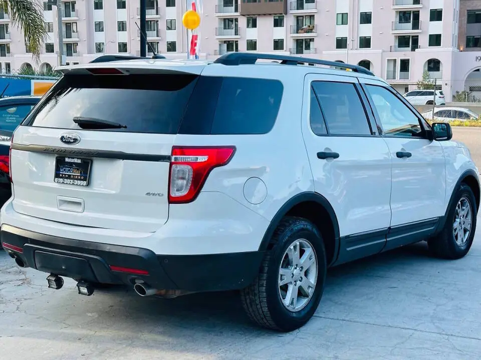 2012 Ford Explorer Base 4x4 photo 4