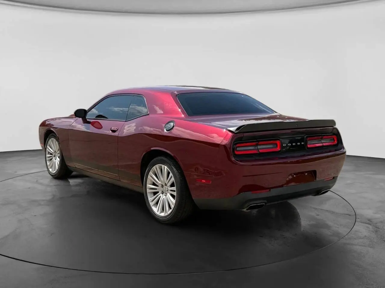 2017 Dodge Challenger SXT photo 3