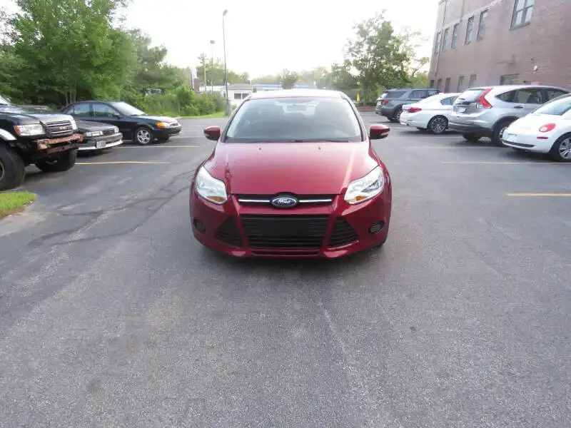 2014 Ford Focus 5 Door Hatch SE's photo