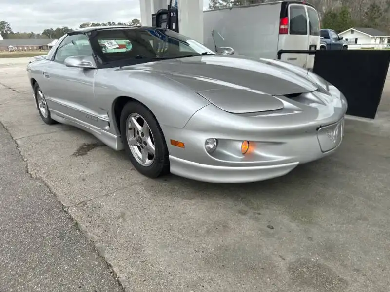 2000 Pontiac Firebird Base's photo