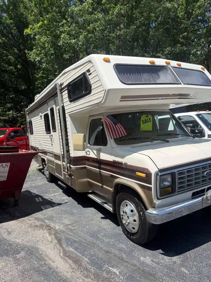 1988 Ford E-Series's photo