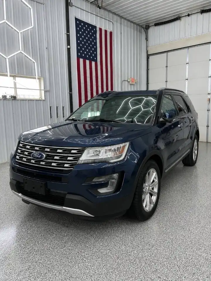 2017 Ford Explorer Limited 4WD's photo