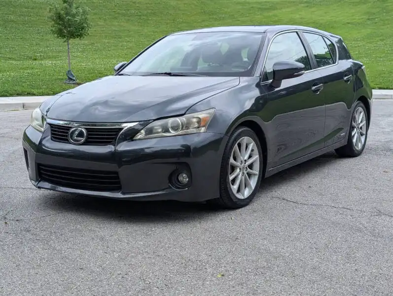 2011 Lexus CT 200h 200h Premium's photo