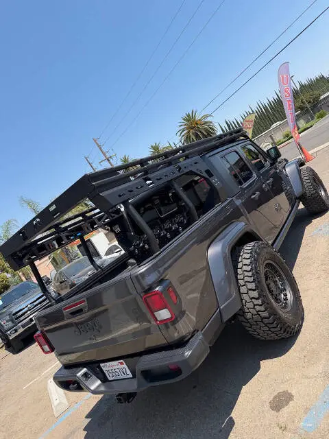 2021 Jeep Gladiator WILLYS photo 4