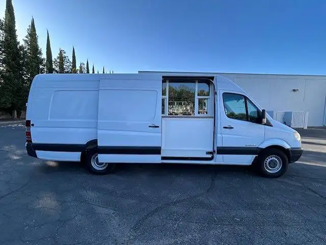 2008 Dodge Sprinter 2500 170 WB High Roof's photo