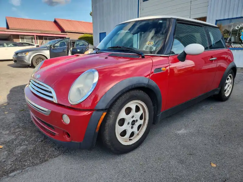2005 MINI Cooper Base's photo