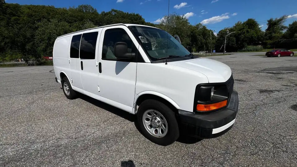 2013 Chevrolet Express 1500 Work Van photo 1
