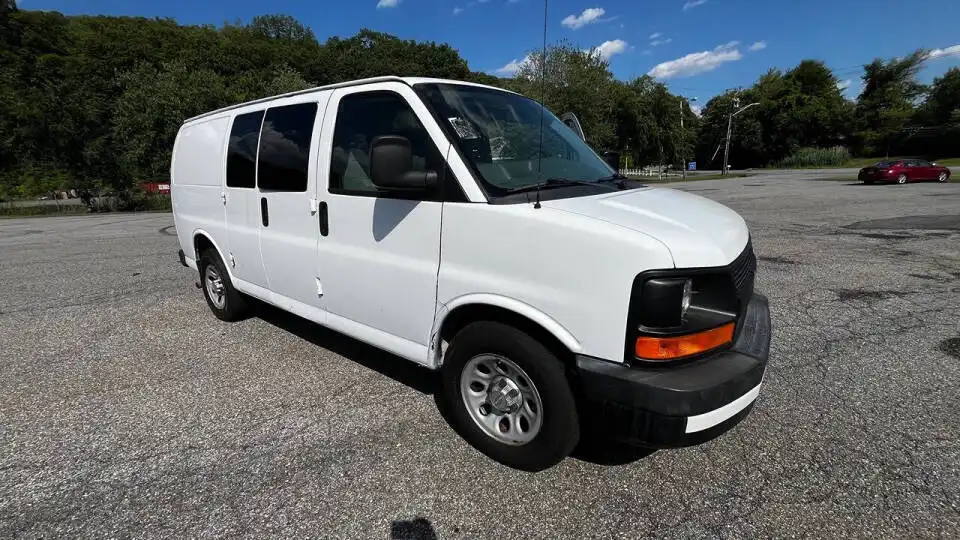 2013 Chevrolet Express 1500 Work Van's photo