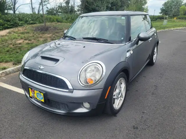 2010 MINI Cooper S's photo
