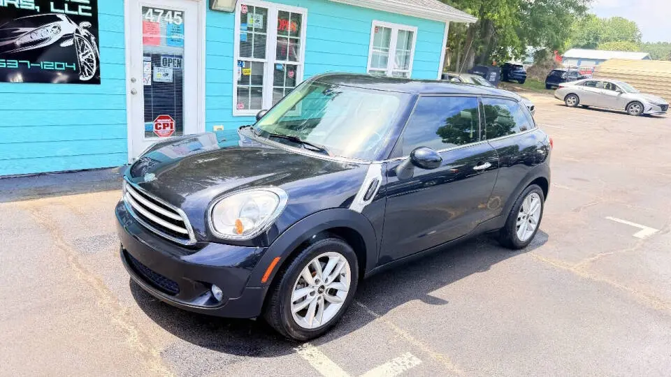 2013 MINI Paceman Base photo 3