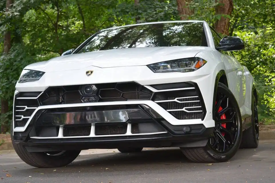 2020 Lamborghini Urus 4.0 V8's photo
