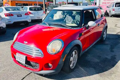 2011 MINI Cooper Base's photo