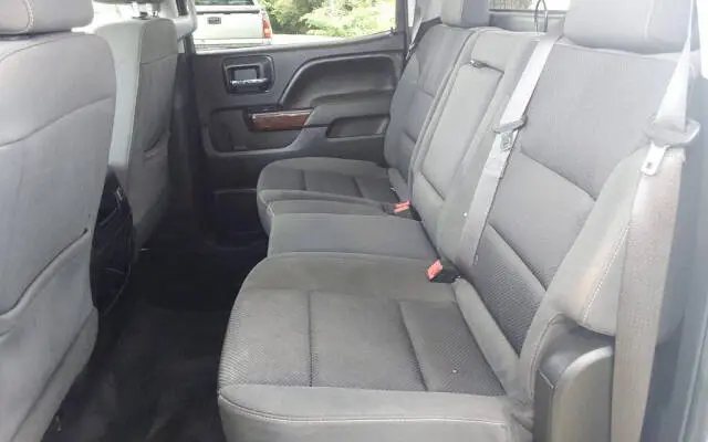 2017 GMC Sierra 2WD Crew Cab Short Box SLE photo 5