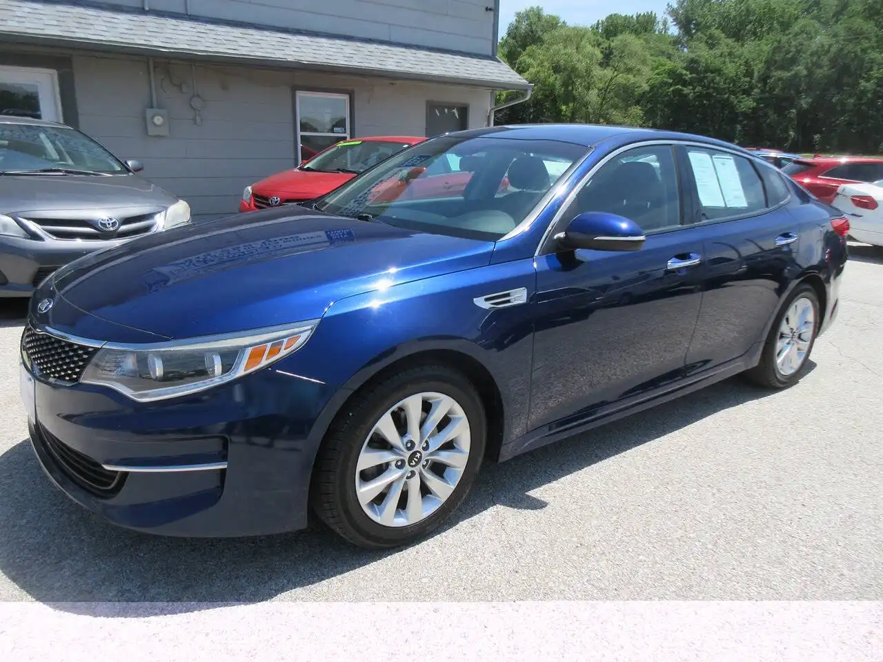 2017 Kia Optima EX AT's photo