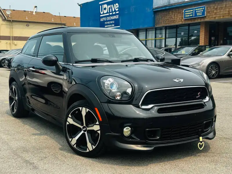 2015 MINI Paceman S's photo