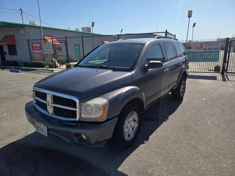 2004 Dodge Durango SLT photo 1