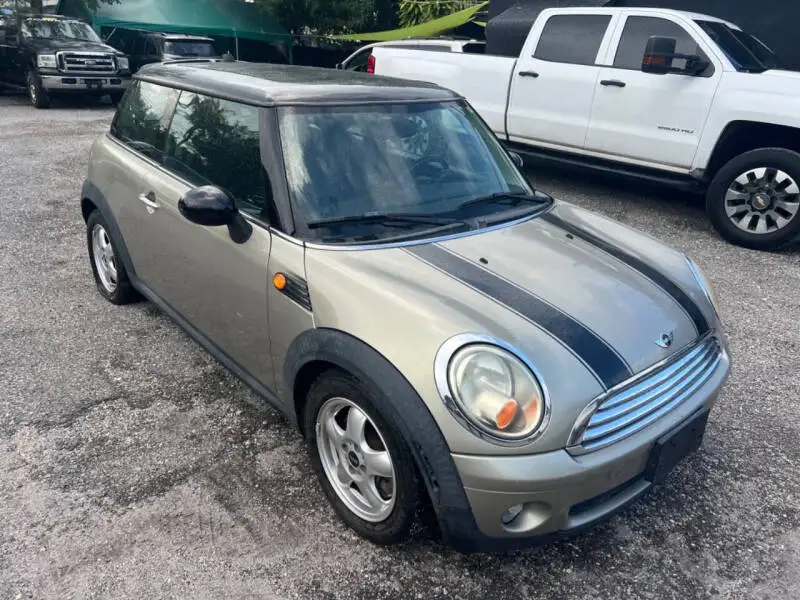 2009 MINI Cooper Base photo 1