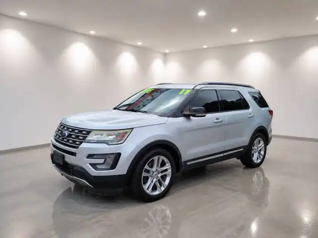 2017 Ford Explorer XLT FWD's photo