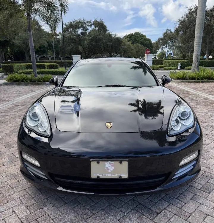 2012 Porsche Panamera 4 photo 5