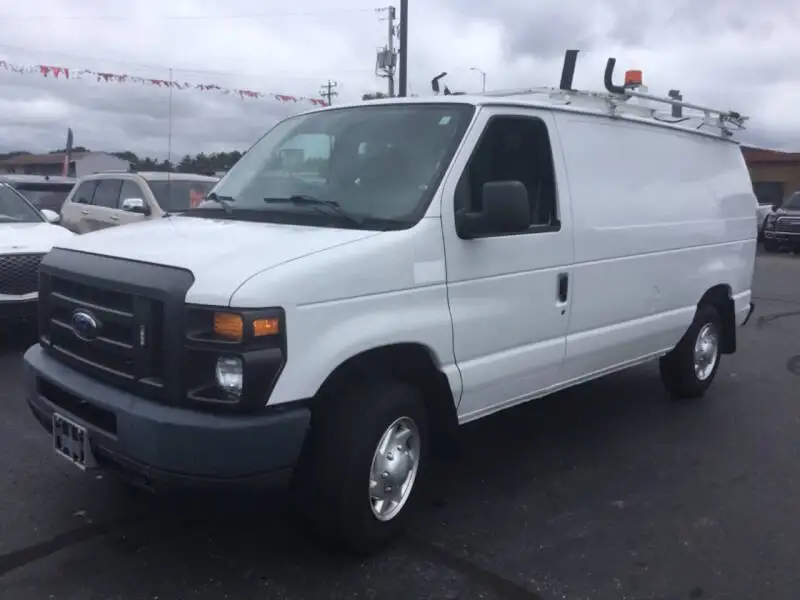 2014 Ford E-Series E-150 Van photo 1