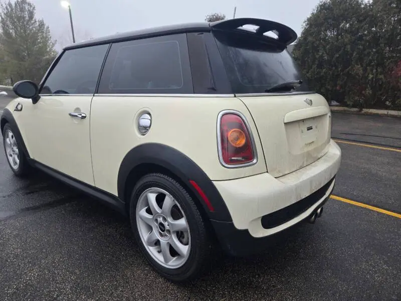 2009 MINI Cooper S photo 3