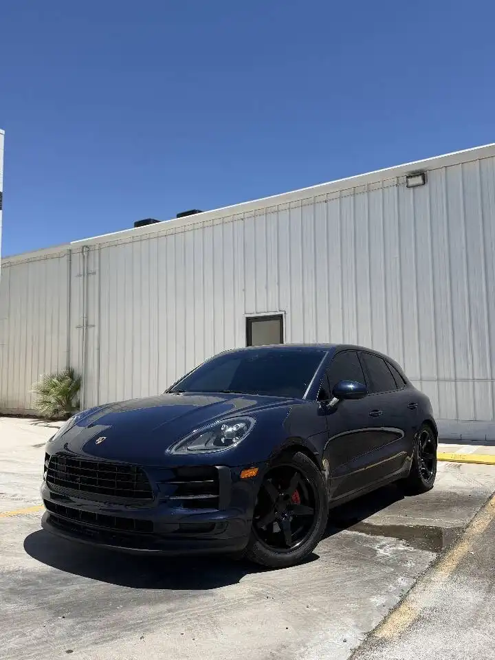 2020 Porsche Macan Base's photo