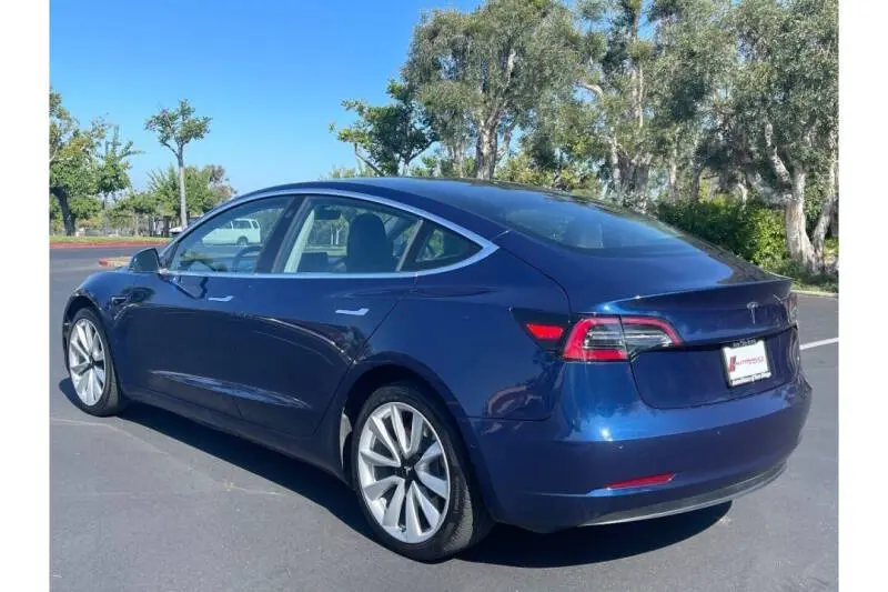 2018 Tesla Model 3 undefined photo 5