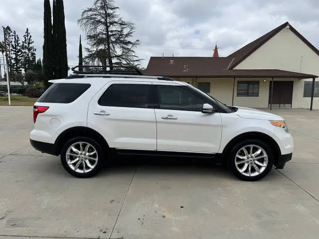 2013 Ford Explorer Limited photo 4