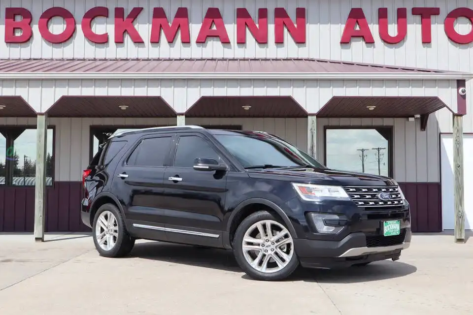 2017 Ford Explorer Limited 4WD's photo