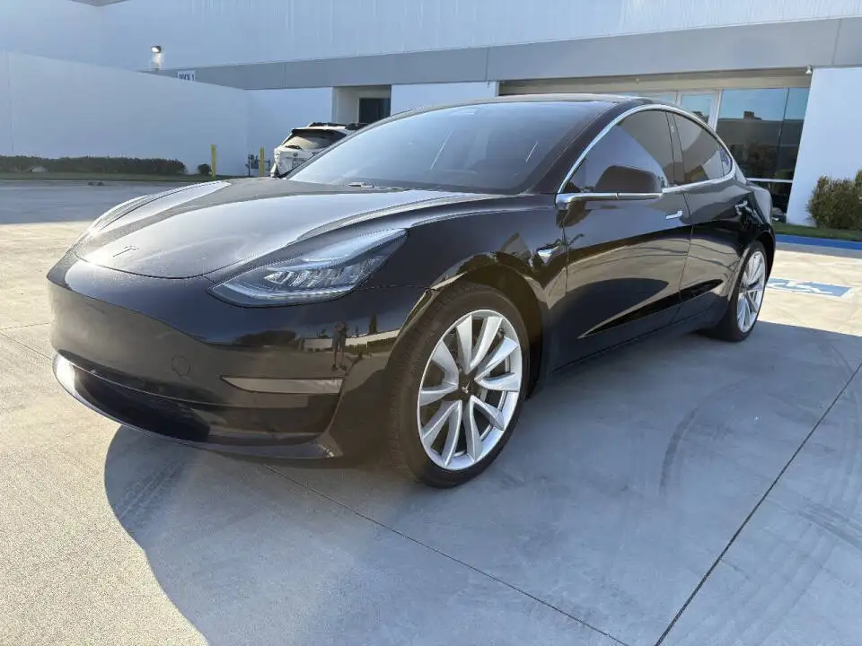 2018 Tesla Model 3 Long Range's photo