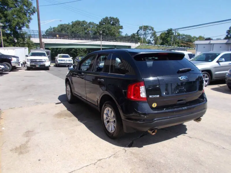2013 Ford Edge SE photo 5