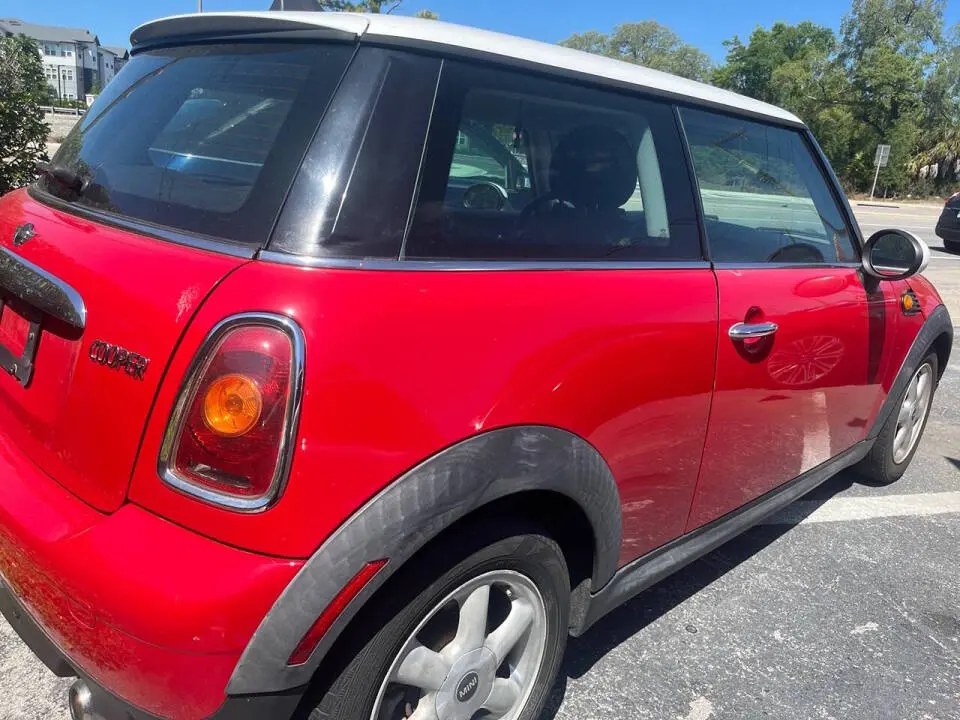 2010 MINI Cooper Base photo 3