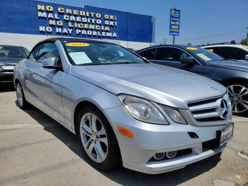 2011 Mercedes-Benz E-Class E350's photo