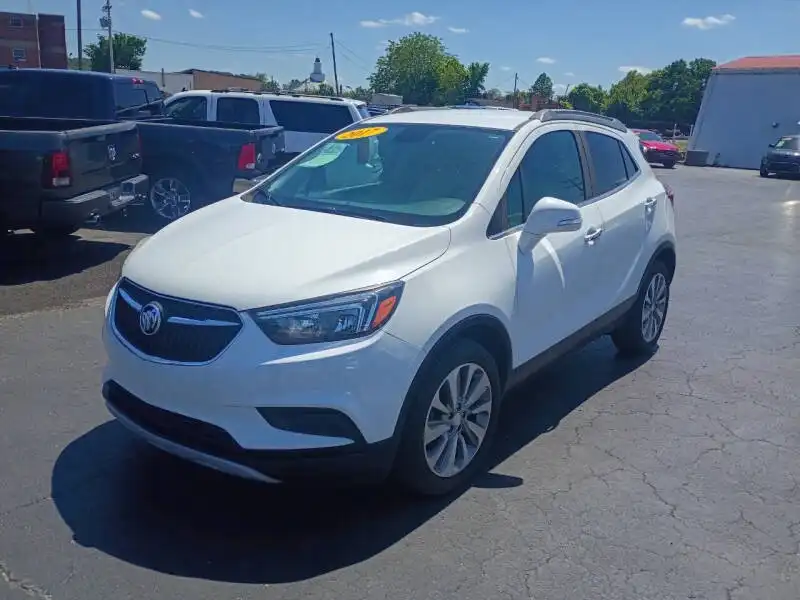 2017 Buick Encore Preferred's photo