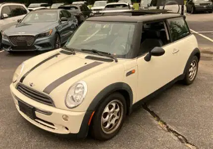 2005 MINI Cooper Base's photo